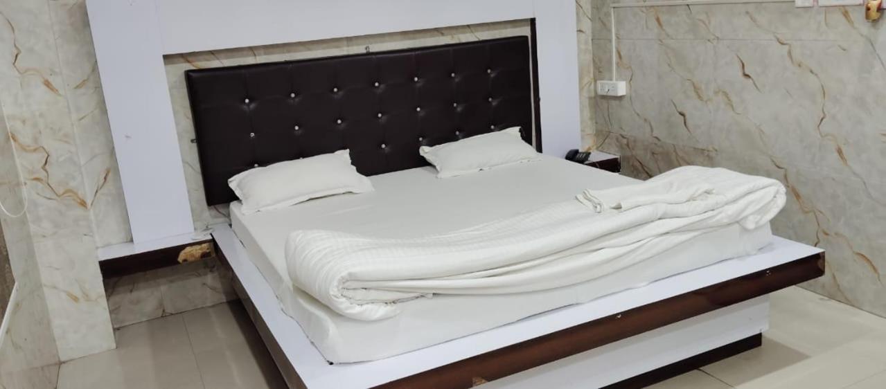 Hotel Shri Sai International, Sitamarhi Dumra Εξωτερικό φωτογραφία